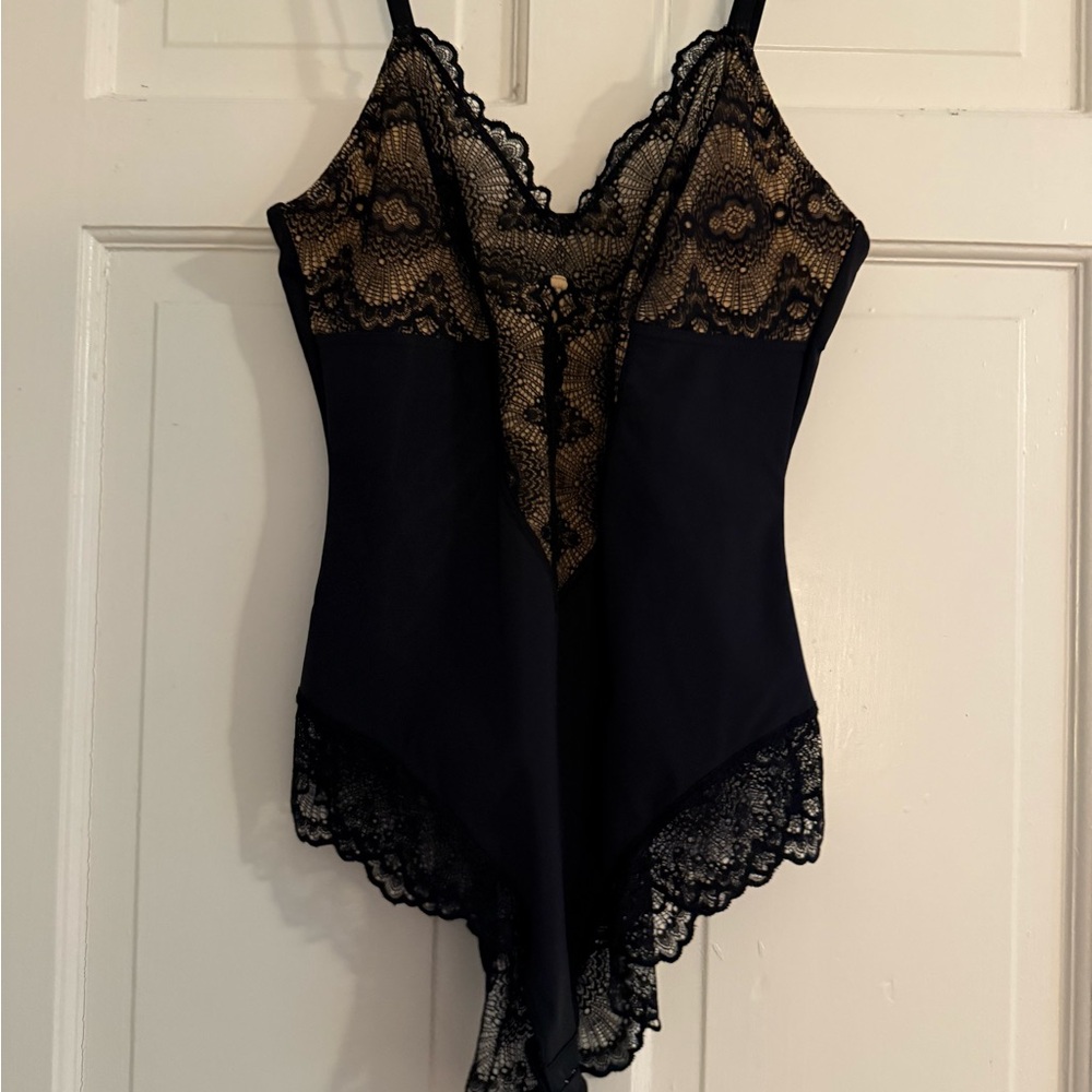New! Pinsy Black Lace Bodysuit/Shapewear